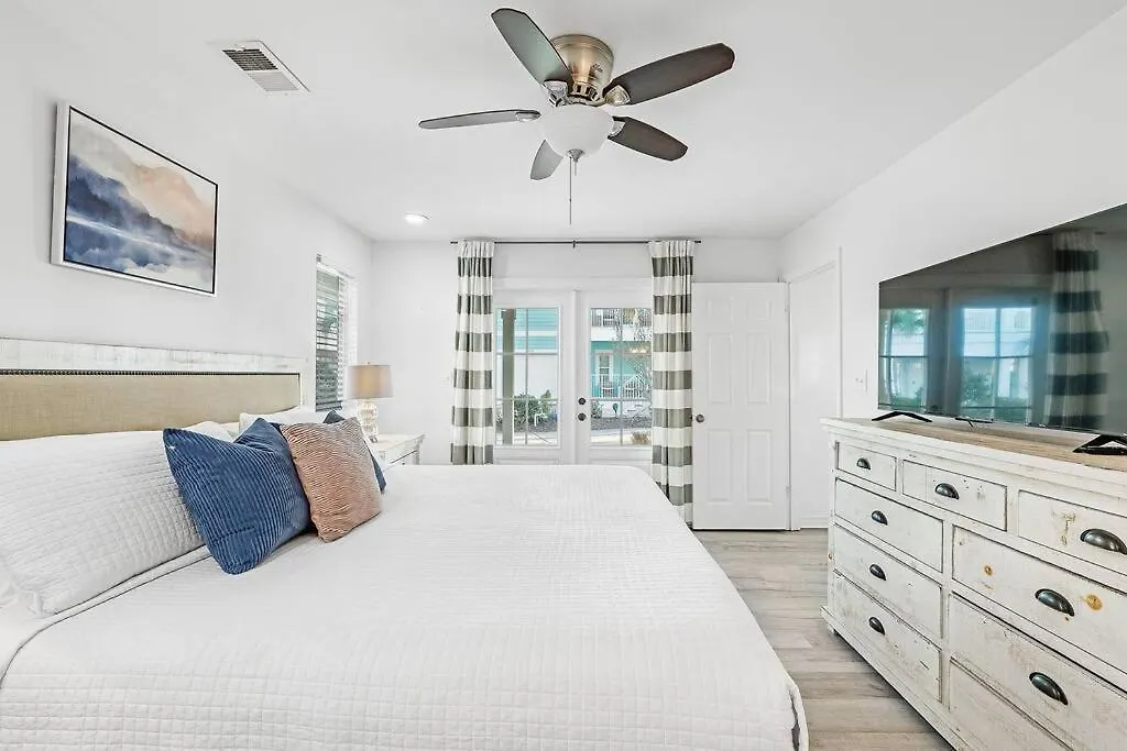 Gulf Views, Steps To Beach, Pool, Walk To Dining Destin Casa vacanze