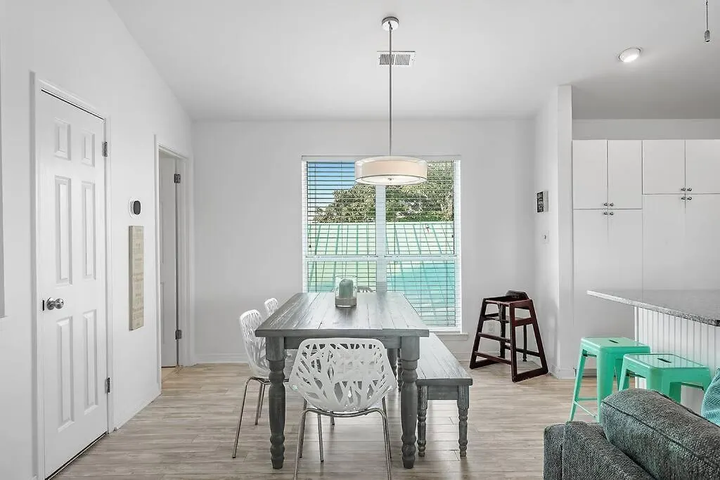 Gulf Views, Steps To Beach, Pool, Walk To Dining Destin Casa vacanze