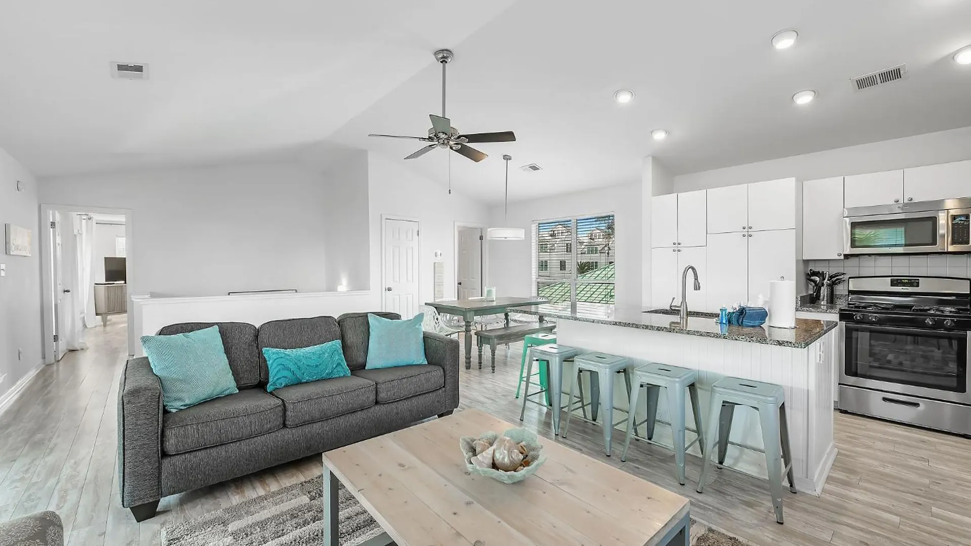 Casa vacanze Gulf Views, Steps To Beach, Pool, Walk To Dining Destin